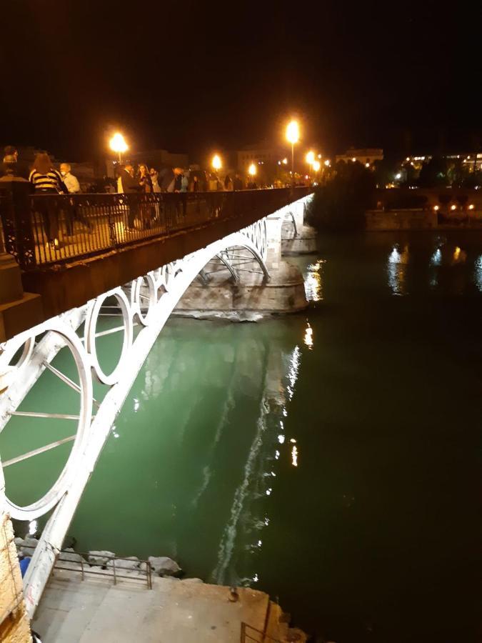 Acogedor Apartamento En Pleno Corazon De Triana Севілья Екстер'єр фото